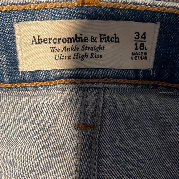 Abercrombie & Fitch ankle straight ultra high rise jeans - Picture 2 of 4